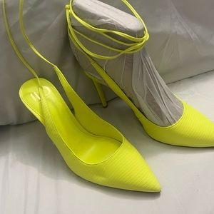 Jennifer Lopez tie up shoes